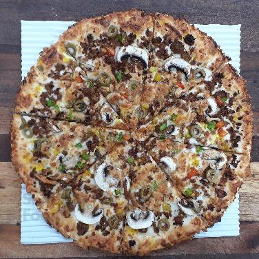 پیتزا قارچ و گوشت